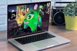 Weekend deal alert: Clearance sale slashes $800 off the 16-inch M1 Max MacBook Pro