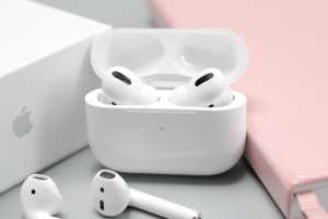 Apple's week of updates continues with new firmware for all AirPods models