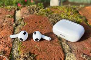 AirPods 3 (2021) review: Great-sounding, long-lasting
