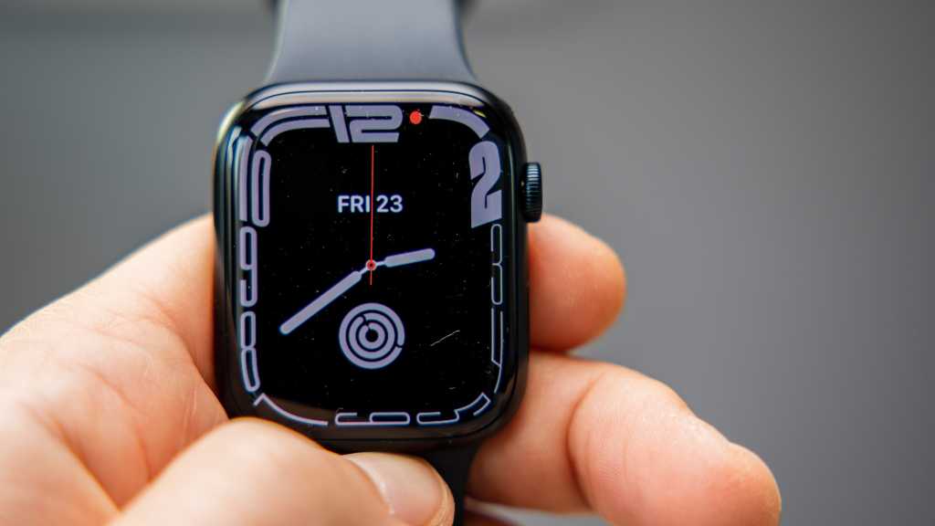Apple Watch Series 8 face
