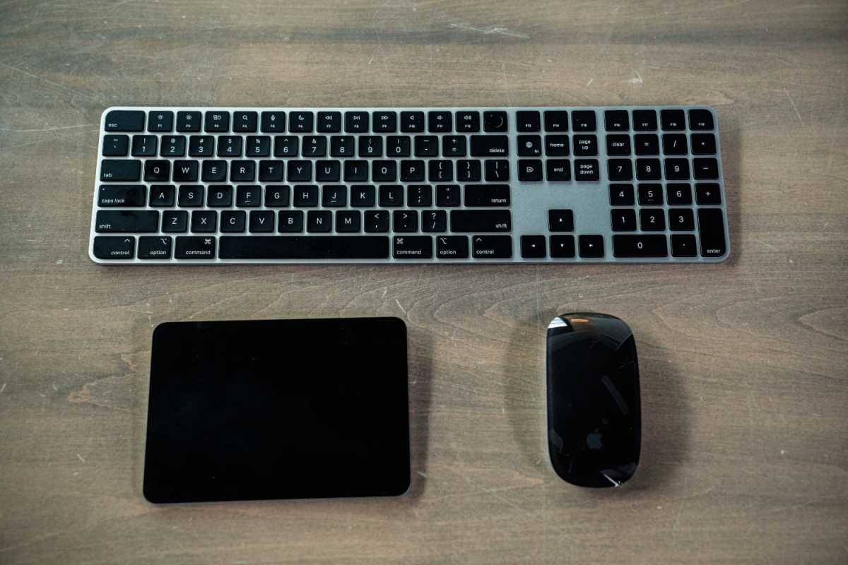 black magic mouse trackpad keyboard