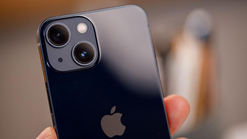 iPhone 13 mini review: Rear cameras